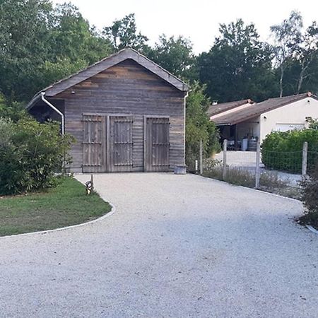 La Cabane Au Fond Du Jardin Arsac Exterior foto