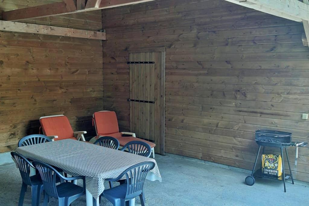 La Cabane Au Fond Du Jardin Arsac Exterior foto